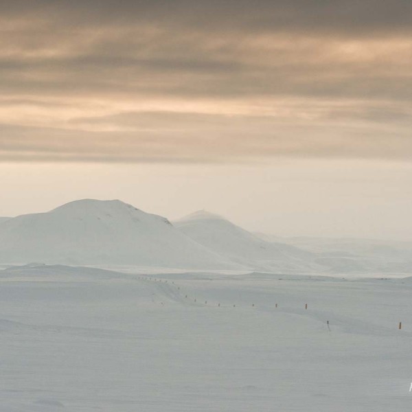 Au petit matin, les paysages de neige de l'est de l'Islande entre Myvatn et Egilsstadir